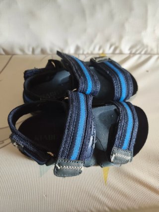 Sandalias Tommy Hilfiger niño talla 22/ 23.