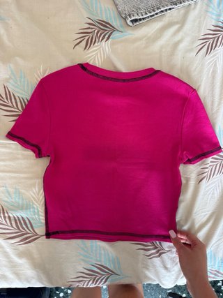 Camiseta rosa nueva