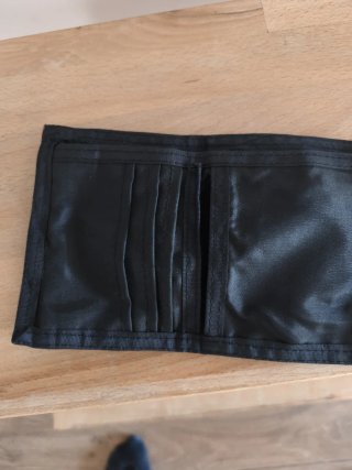 Cartera Reebok Negra Estilo 90s