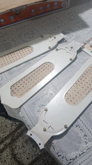 Ventilatore da soffitto bianco