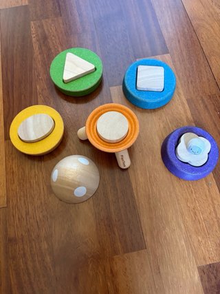 Cohete apilable de madera PlanToys
