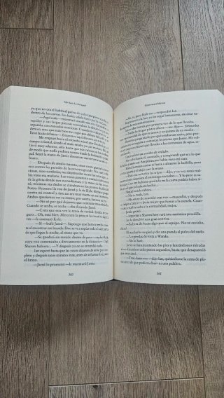 The Host (La Huésped)