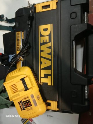 2 Taladros Percutor Dewalt 18V XR NUEVOS
