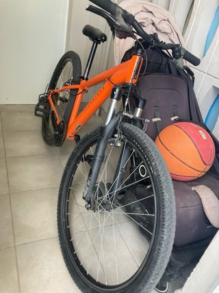Bicicleta de montaña Rockrider naranja