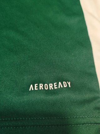 Camiseta Adidas Verde y Blanca Talla 12Y/162