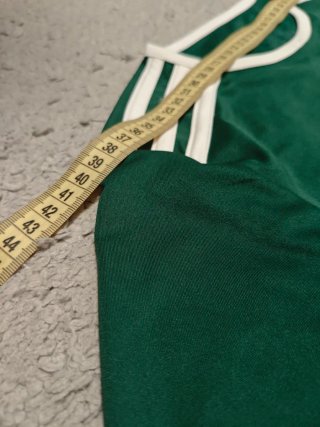 Camiseta Adidas Verde y Blanca Talla 12Y/162