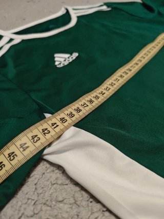 Camiseta Adidas Verde y Blanca Talla 12Y/162