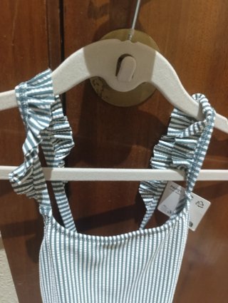 Bañador niña Decathlon verde
