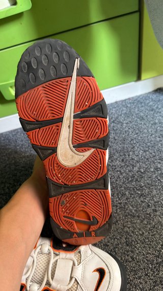 Nike Air More Uptempo Naranja Blanco