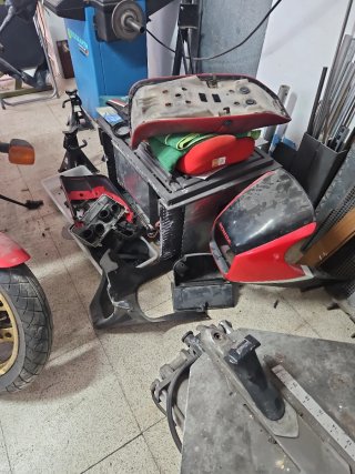 Honda VF750F - Baja