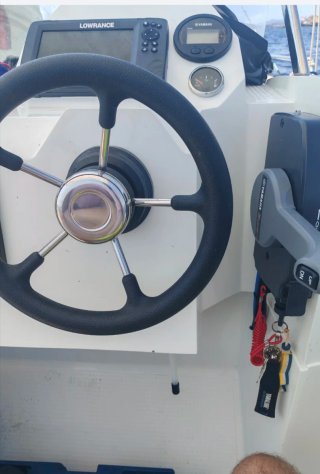 Embarcación Remus 525 SC, cambio por coche.