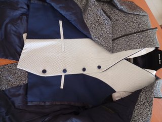 Traje de novio gris y negro