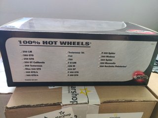 Hot Wheels Ferrari 550 Barchetta 1:18