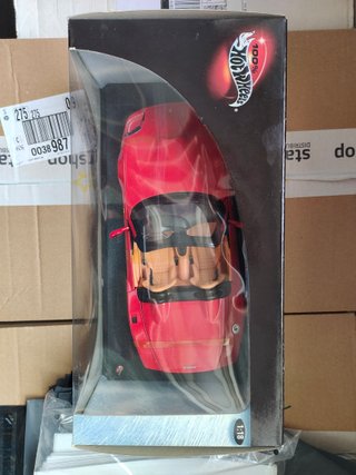 Hot Wheels Ferrari 550 Barchetta 1:18