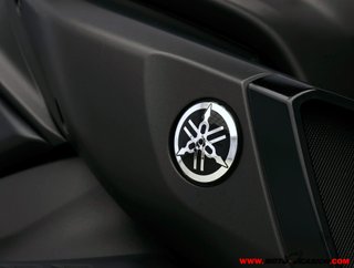 YAMAHA MT-10