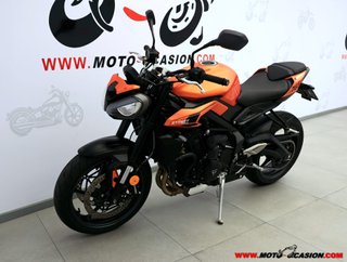 TRIUMPH STREET TRIPLE 765 R -GARANTÍA OFICIAL-