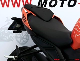 TRIUMPH STREET TRIPLE 765 R -GARANTÍA OFICIAL-