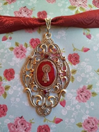 Conjunto Baturra Pendientes y Colgante