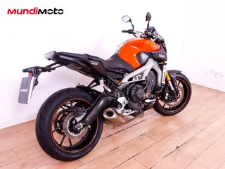 YAMAHA MT 09