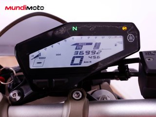 YAMAHA MT 09