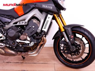 YAMAHA MT 09