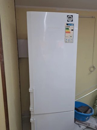 Nevera Liebherr blanca