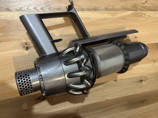 Dyson V11 SV14 funzionante con rottura