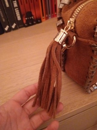 Bolso de piel marrón Pell Selecta.