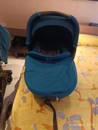 Carrito Jané con sillita y capazo
