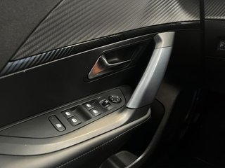 Peugeot 2008 Allure BlueHDI 100 S&S BVM6