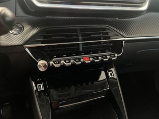 Peugeot 2008 Allure BlueHDI 100 S&S BVM6