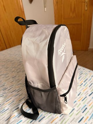 Mochila Reebok Gris y Negra