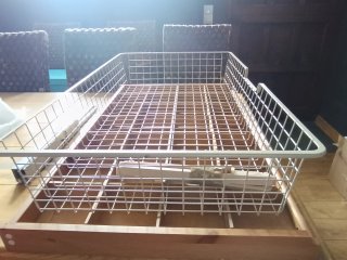 Cajón vestidor Ikea cinturones/ corbatero y cesta