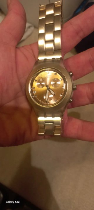 Reloj Swatch Mujer rosa y Plateado
