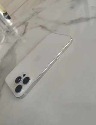 iPhone 16 Pro Max 256GB Blanco Batería 95%