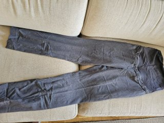 Pantalón premamá gris