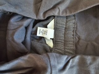 Pantalón premamá gris