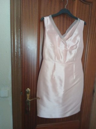 Vestido rosa satinado