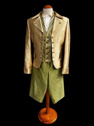 Traje de torrenti completo oro y verde