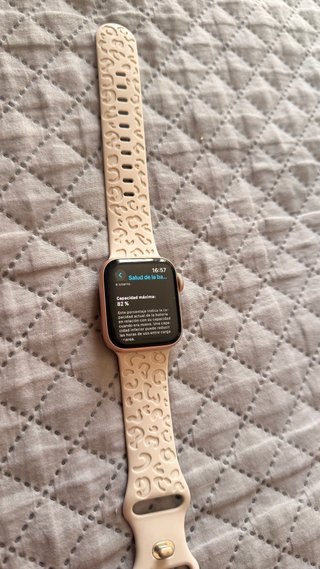 Apple Watch SE GPS + cellular con 7 correas