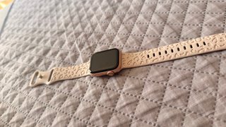 Apple Watch SE GPS + cellular con 7 correas