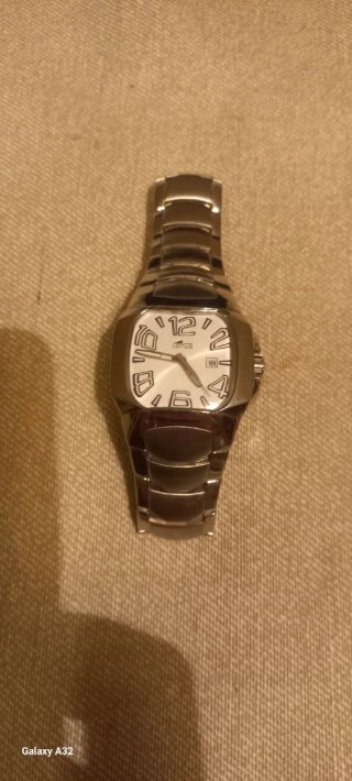 Reloj Lotus Mujer Pulsera Plata y Blanca