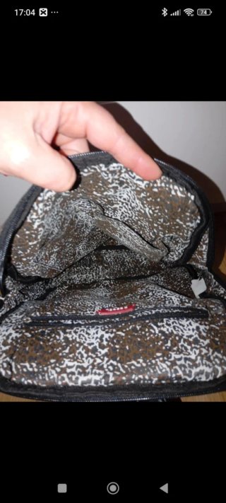Mochila gris y Negra