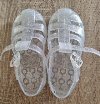 Sandalias transparentes Zara Home Kids