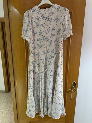 Vestido largo floral blanco y azul