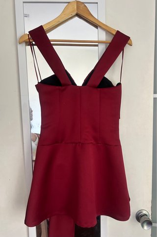 Vestido satén granate ZARA