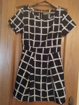 Vestido estampado cuadros blanco y negro