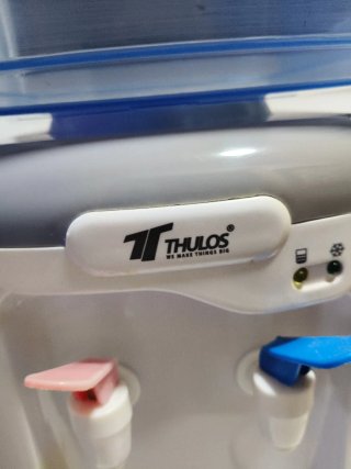 Dispensador de agua THULOS