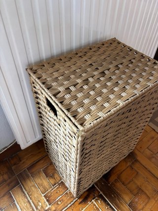 Cesta de mimbre para ropa sucia