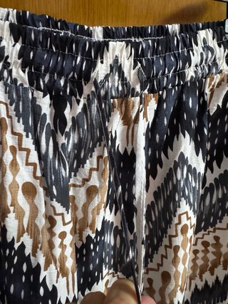 Pantalón ancho estampado zig-zag